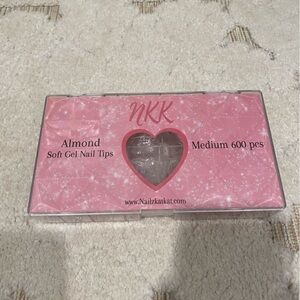 Nailz Kat Kat Medium Almond Gelly Tips